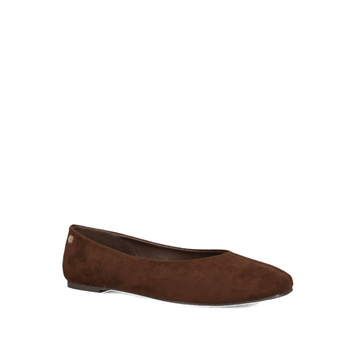Brown ballet flat