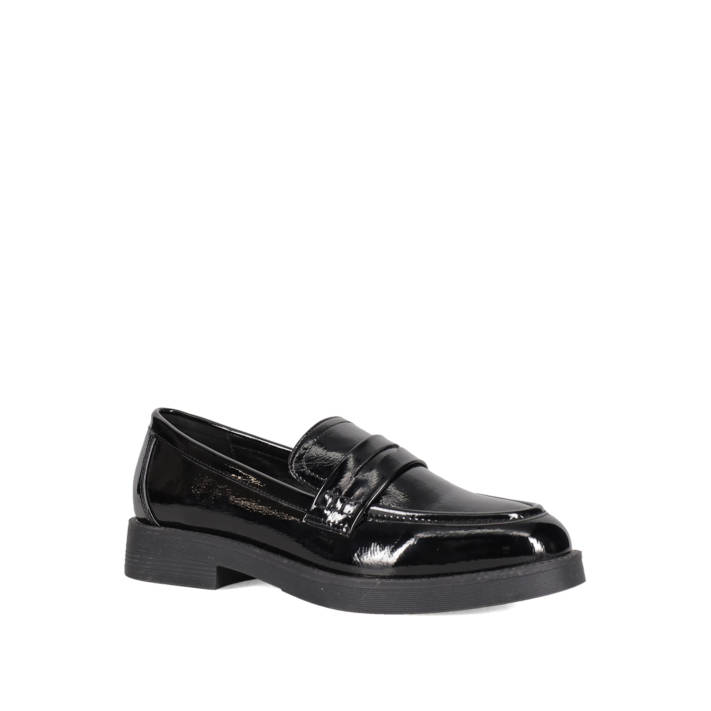 Μαύρο loafer λουστρίνι