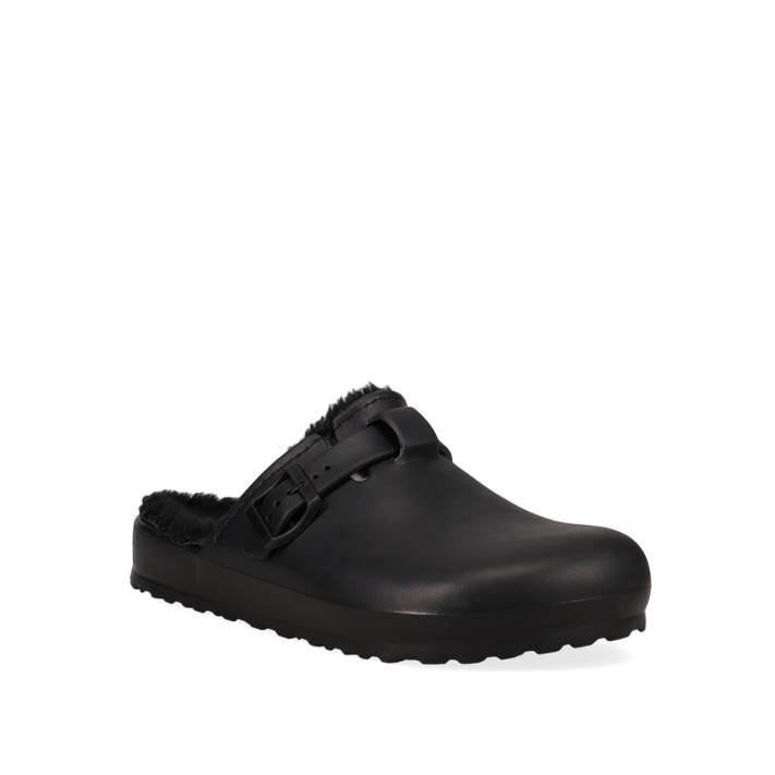 Mens black slipper