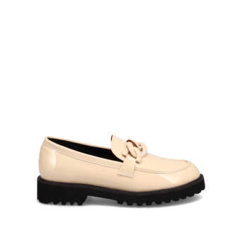 Beige patent loafer