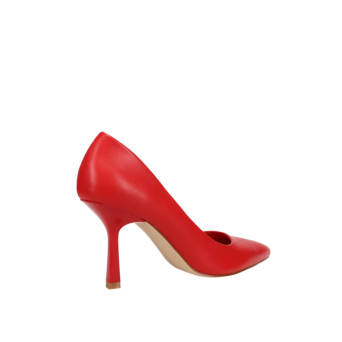 Red pointy pump