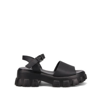 Black chunky sandal