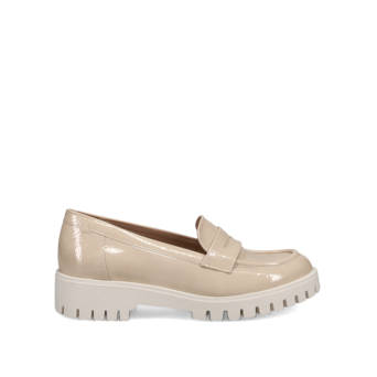 Ecru chunky loafer