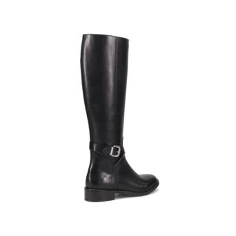 Βlack leather boot