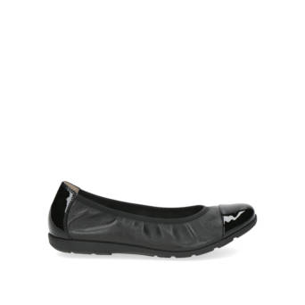 Black leather ballet flat