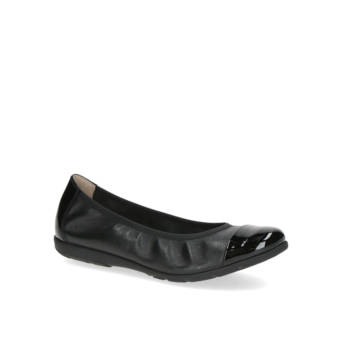 Black leather ballet flat