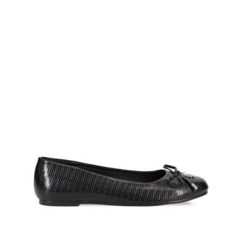 Black ballet flat