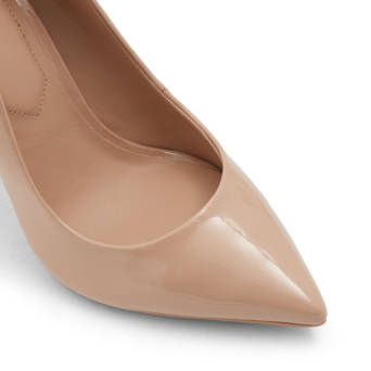 Beige pump STESSY