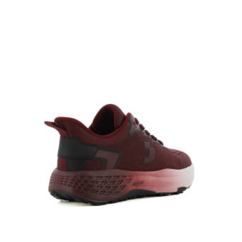 Μπορντώ sneaker