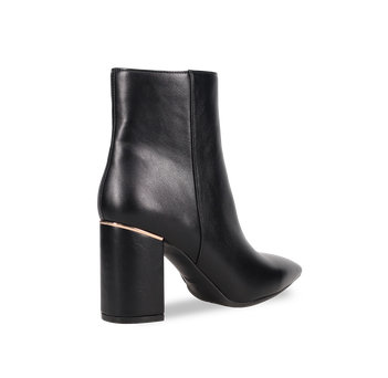Black bootie
