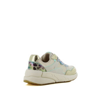 Εκρού sneaker