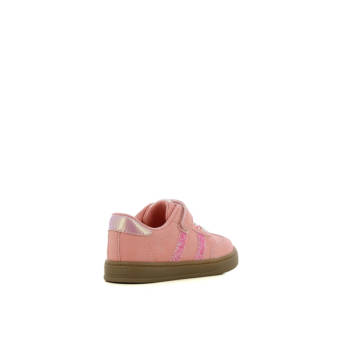 Kid''s pink sneaker