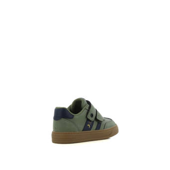 Kid''s green sneaker