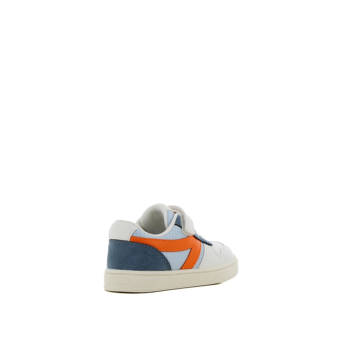 Λευκό παιδικό sneaker
