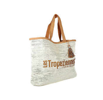 White straw shoulder bag