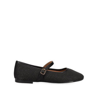 Black ballet flat