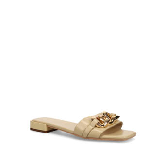 Beige sandal with pearl effect and chain