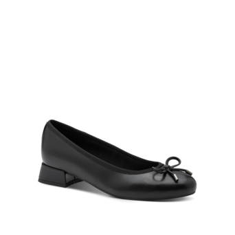 Black ballet flat