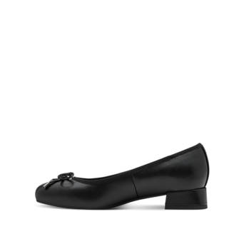 Black ballet flat