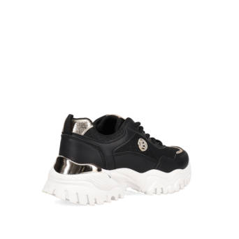 Black chunky sneaker