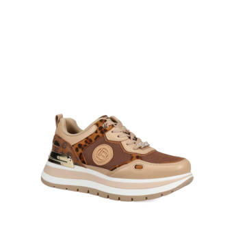 Camel sneaker