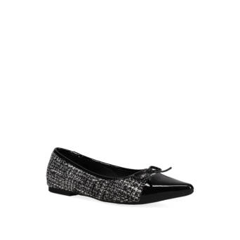 Black ballet flat