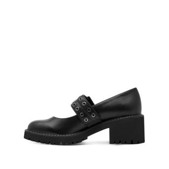 Black ballet flat