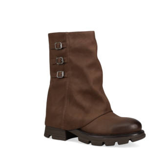 Brown bootie with gaiter
