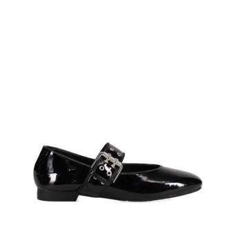 Black patent ballet flat