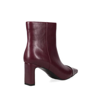 Burgundy bootie