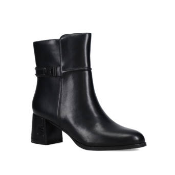 Μαύρο μποτάκι