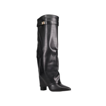 Black boot with gaiter