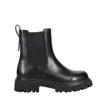 Black Chelsea bootie