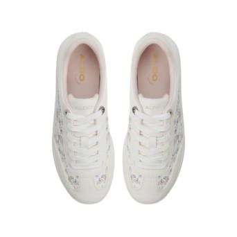White sneaker AREANNE