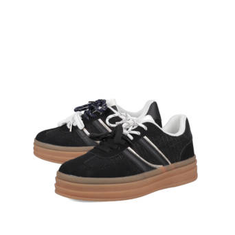 Μαύρο sneaker