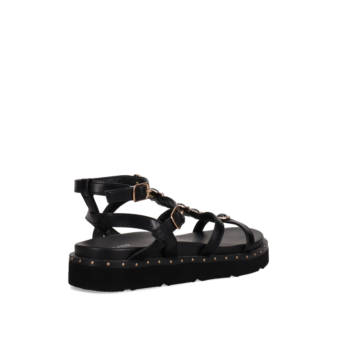 Black flatform sandal