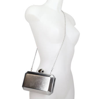 Ασημί clutch τσαντάκι