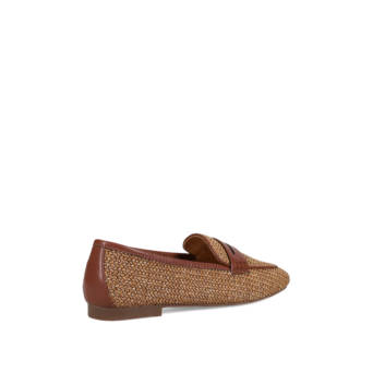 Καφέ loafer