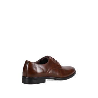 Men''s brown Oxford shoe