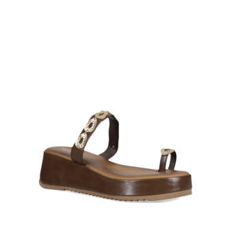 Tan platform