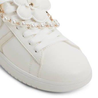 White sneaker CHICSNEAKER