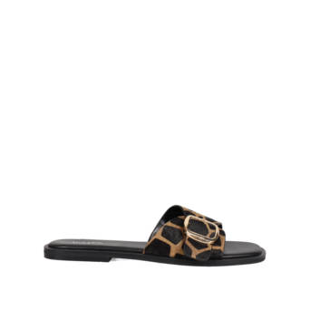 Giraffe print δερμάτινο σανδάλι