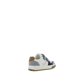 Λευκό παιδικό sneaker