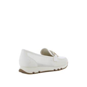 Λευκό loafer