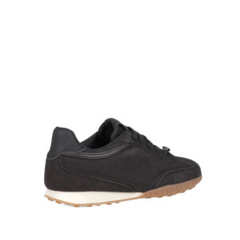 Μαύρο sneaker