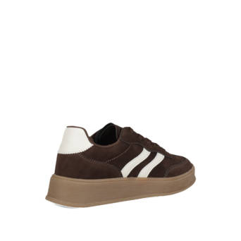 Καφέ sneaker