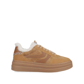 Camel sneaker