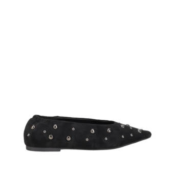 Black ballet flat