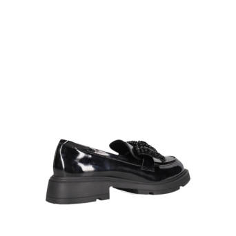 Μαύρο loafer λουστρίνι