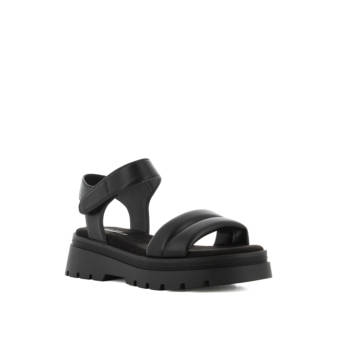 Black flatform sandal